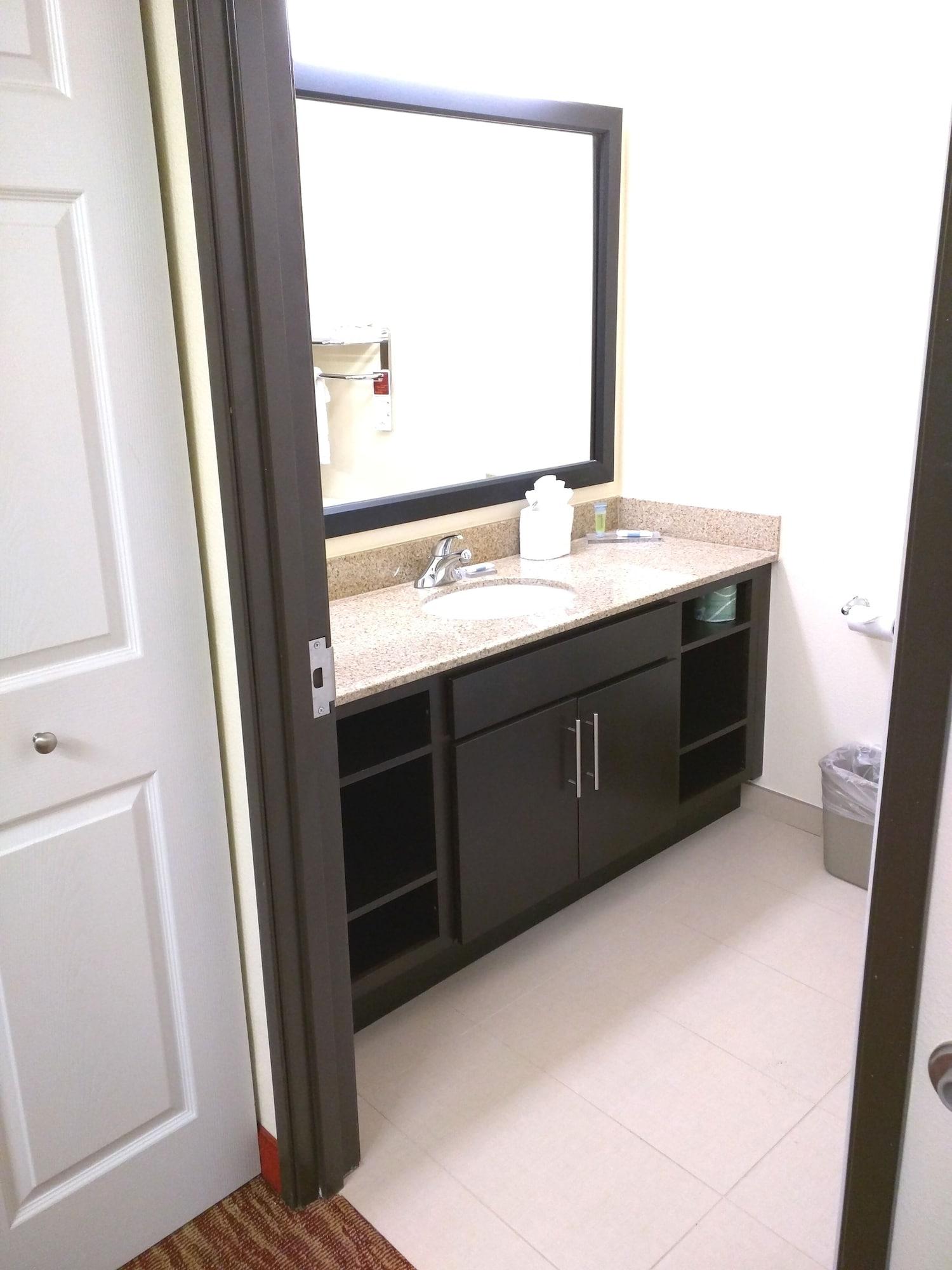 Hawthorn Suites Irving Dfw South Esterno foto